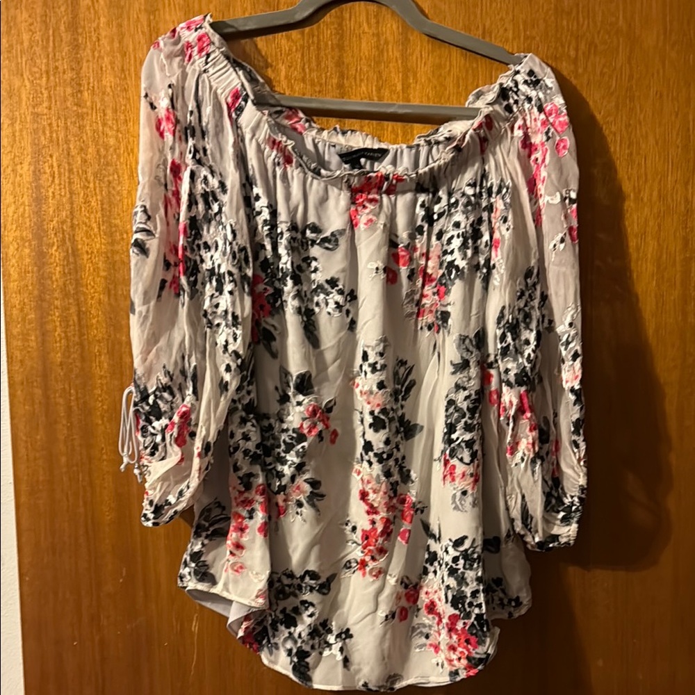 White House Black Market Pink and Black and Gray off shoulder Blouse xl